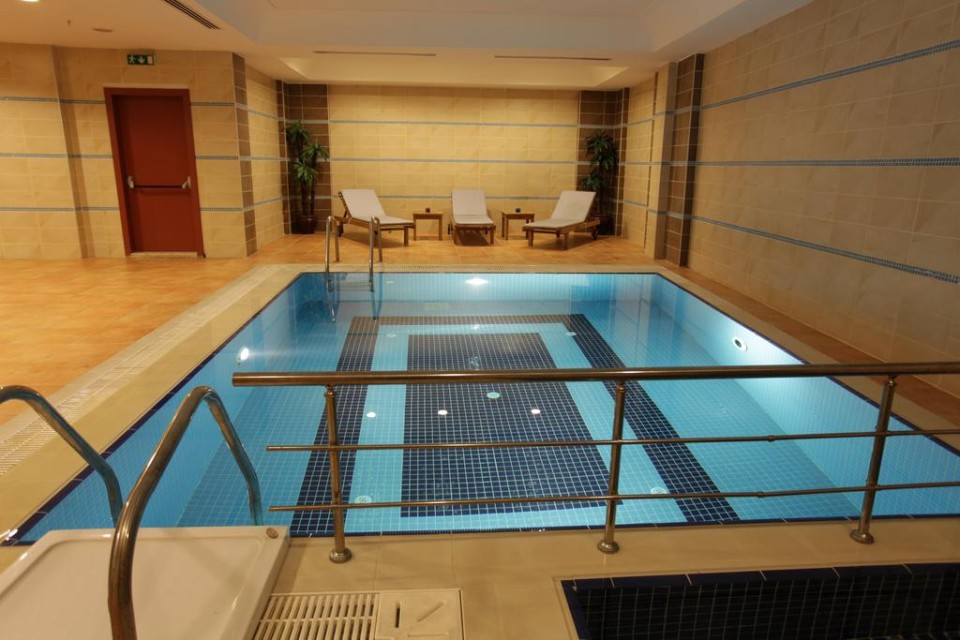 hotels-turkey-istanbul-Golden-Park-Hotel-استخر-26ba2c9637d85cfabc7a35aea816c669.jpg