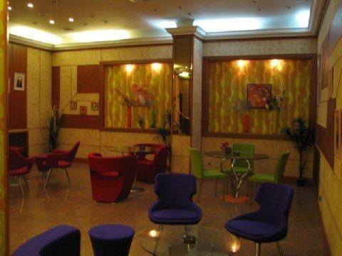 hotels-turkey-istanbul-Monopol-12065538-26ba2c9637d85cfabc7a35aea816c669.jpg