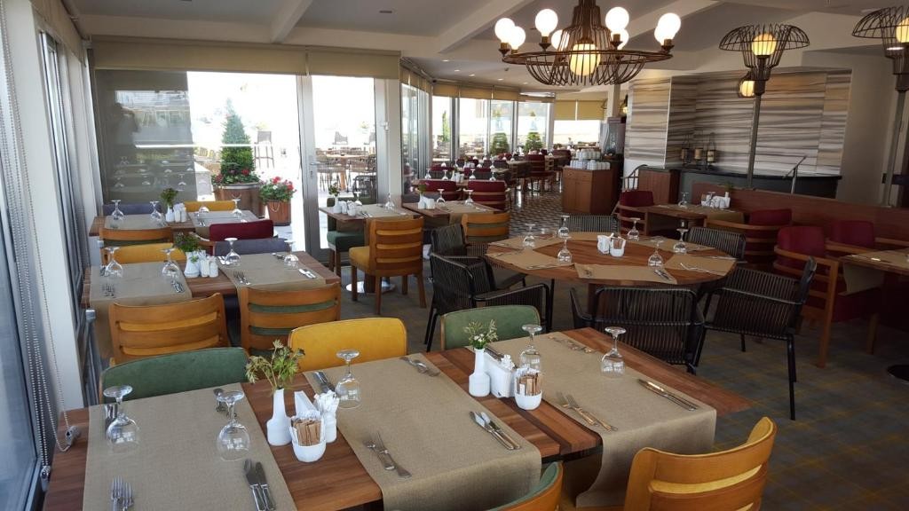 رستوران رستوران