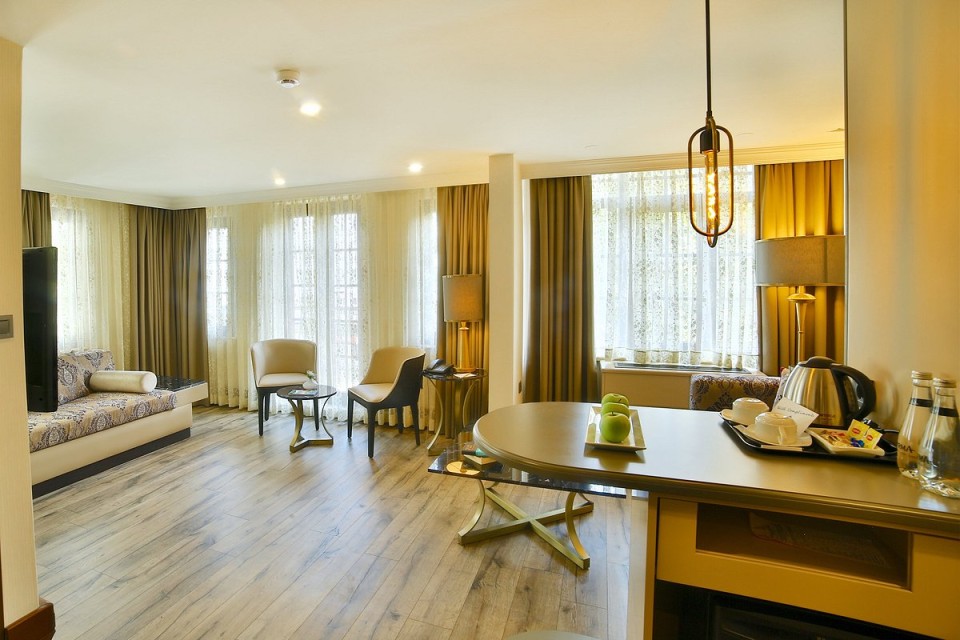 hotels-turkey-istanbul-hotel-Konak-istanbul-konak-hotel-(22)-26ba2c9637d85cfabc7a35aea816c669.jpg