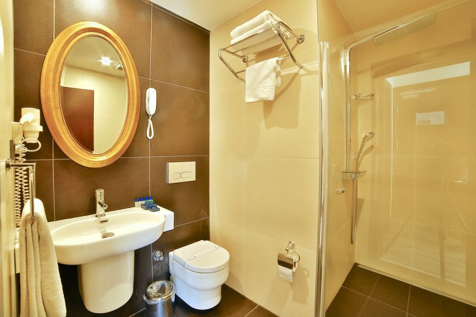 hotels-turkey-istanbul-hotel-Konak-istanbul-konak-hotel-(26)-26ba2c9637d85cfabc7a35aea816c669.jpg