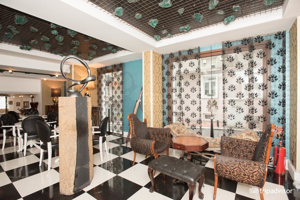 hotels-turkey-istanbul-hotel-Konak-istanbul-lobby--v15330469-26ba2c9637d85cfabc7a35aea816c669.jpg