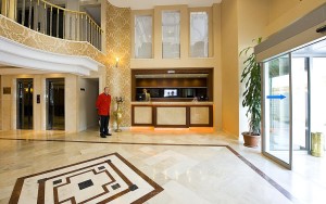 رسپشن (میز ورودی 24 ساعته)