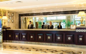 رسپشن (میز ورودی 24 ساعته)