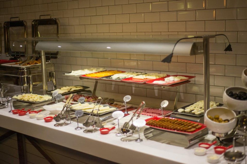 رستوران صبحانه بوفه