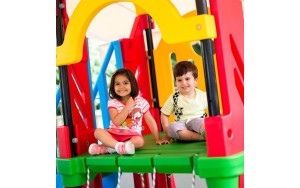 زمین بازی کودکان