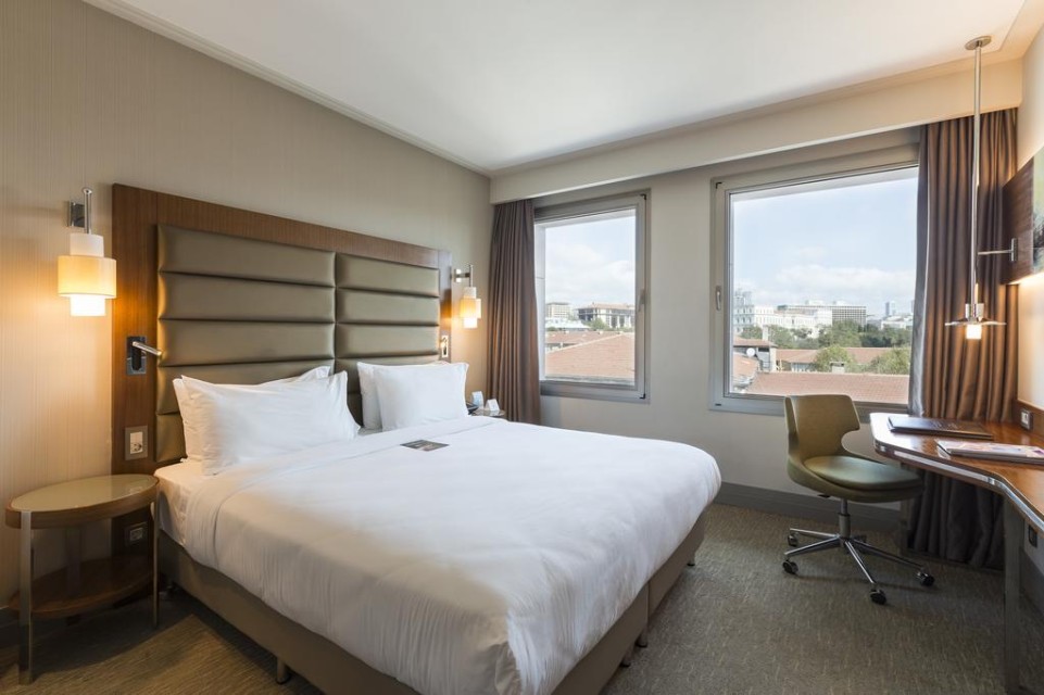 hotels-turkey-istanbul-hotel-mercure-istanbul-اتاق۲-26ba2c9637d85cfabc7a35aea816c669.jpg