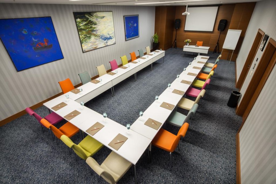 سالن اجتماعات