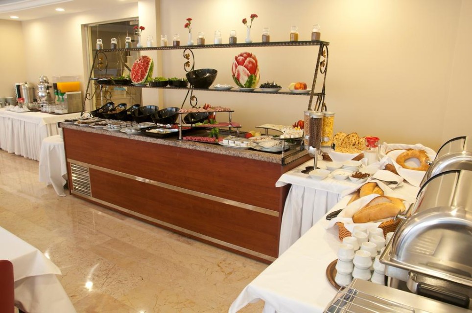 رستوران صبحانه بوفه 