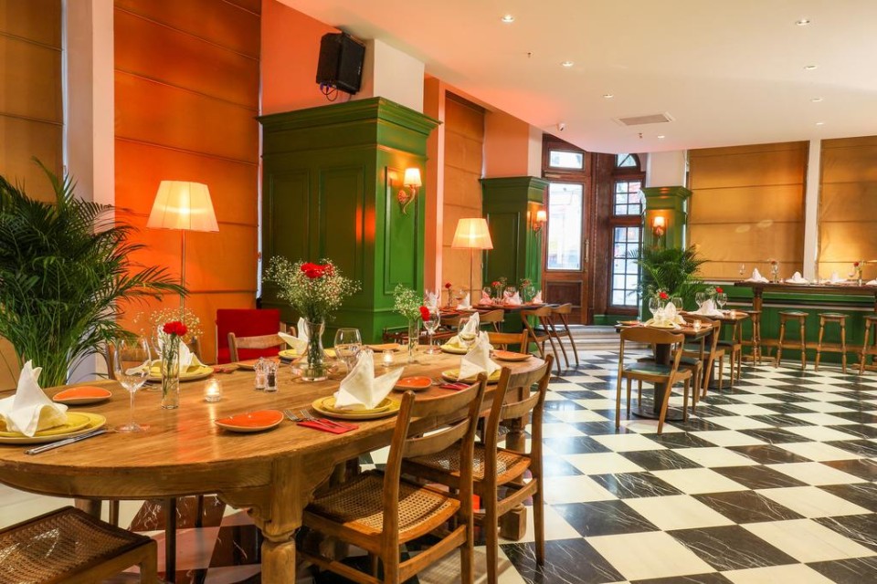 رستوران رستوران