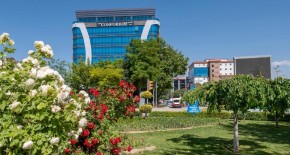 هتل The Conforium وان