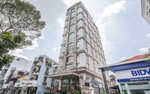 محوطه هتل محوطه هتل