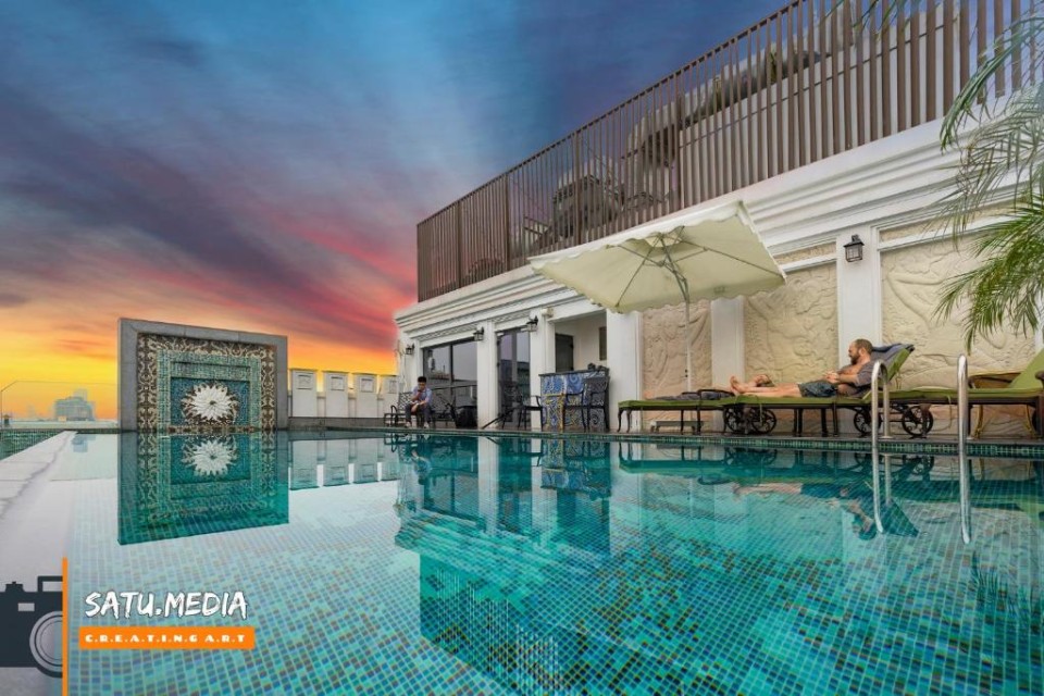 استخر استخر