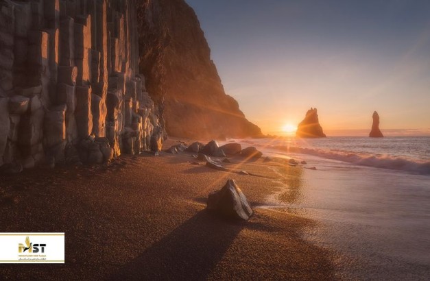 ۱۰ ساحل عجیب دنیا ، از شن‌های سیاه تا ساحل ناپدید شونده