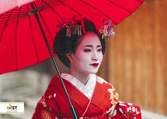 معرفی ۱۵ لباس سنتی که باید در سفر ببینید معرفی ۱۵ لباس سنتی که باید در سفر ببینید