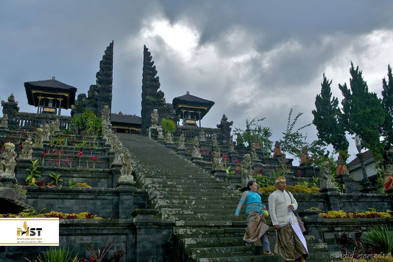 pura alor elevator temple