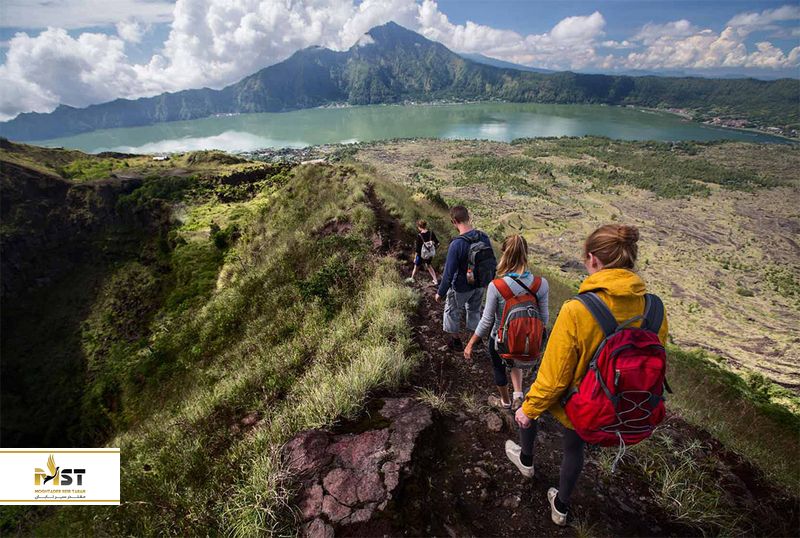 مسیر کوه&zwnj; آتش&zwnj;فشانی فعال