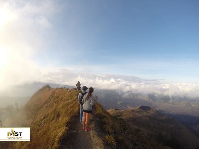 mt-batur-summit