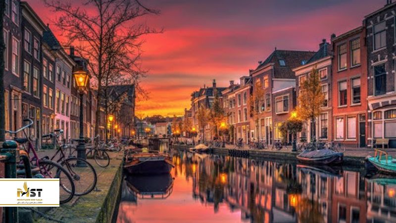 دوچرخه سواری در آمستردام