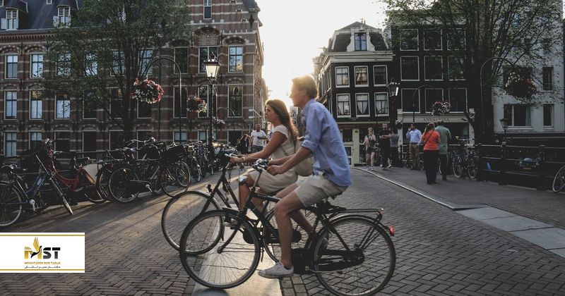 دوچرخه سواری در آمستردام