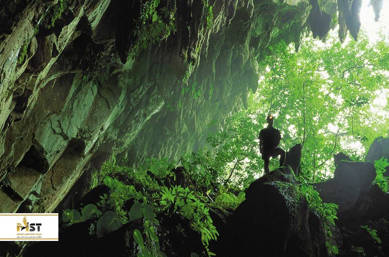 غارهای مولو