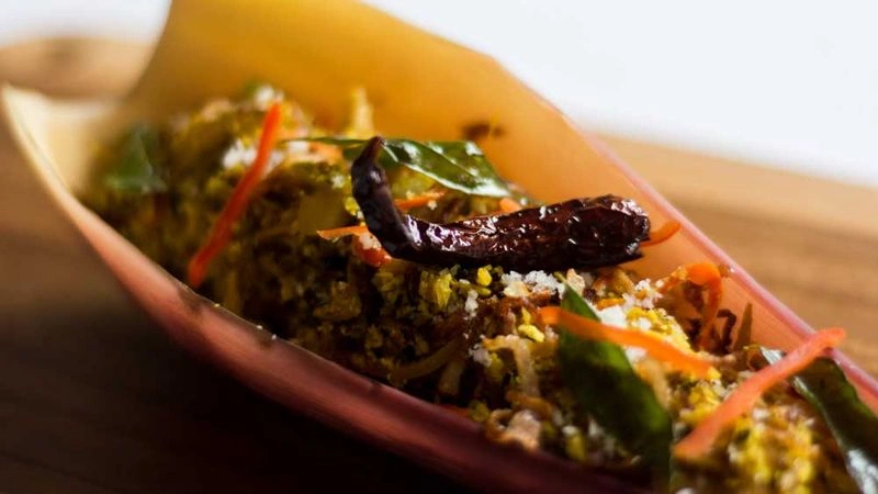 بوشی ماشونی: سالاد تند میوهای با نارگیل و ادویه