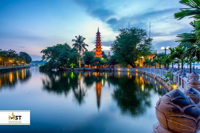 پاگودا تران کوک در هانوی