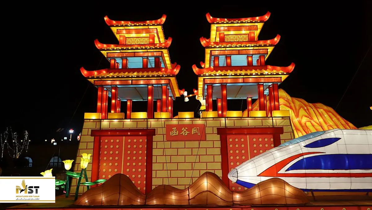 انبوه جاهای دیدنی هنگ کنگ، هر سلیقه&zwnj;ای با هر رده سنی را راضی می&zwnj;کنند. این منطقه باوجود معابد رنگارنگ، سواحل، آبشارها، حیات&zwnj;وحش متنوع، تاب&zwnj;ها، کوه&zwnj;های آتشفشانی، تراس&zwnj;های برنج و... هرگز&nbsp; مخاطبانش را ناامید نمی&zwnj;کند.