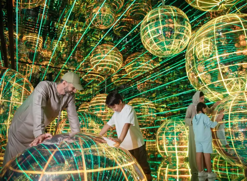 آیا یونیورس دبی