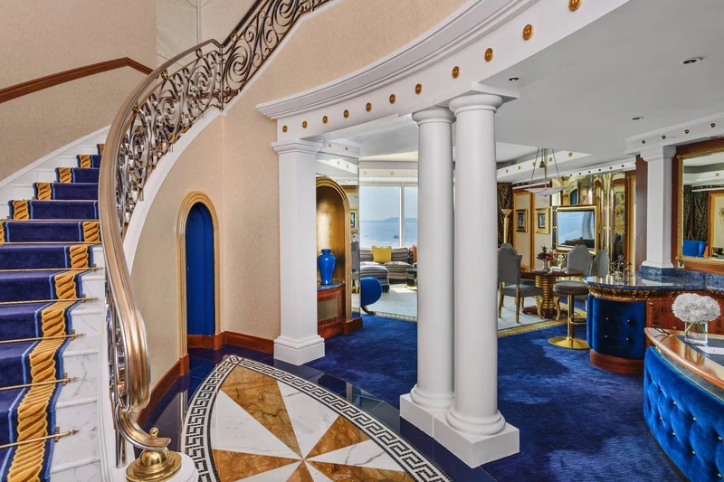 امکان انجام تفریحات آبی متنوعی در برج العرب فراهم است