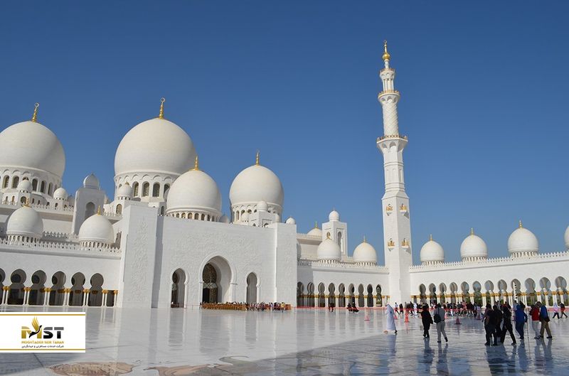 مسجد بزرگ شیخ زاهد