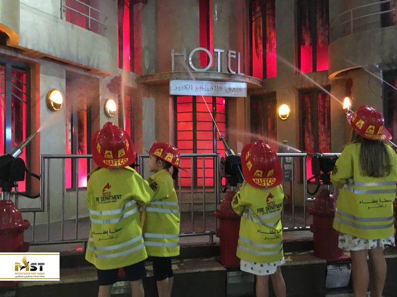 کودکان آتشنشان در kidzania در دبی