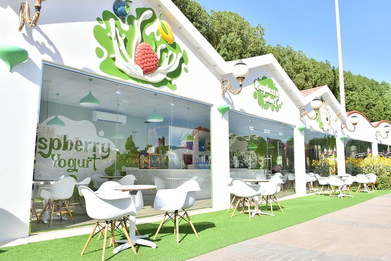 کافهها و رستورانهای باغ گل دبی