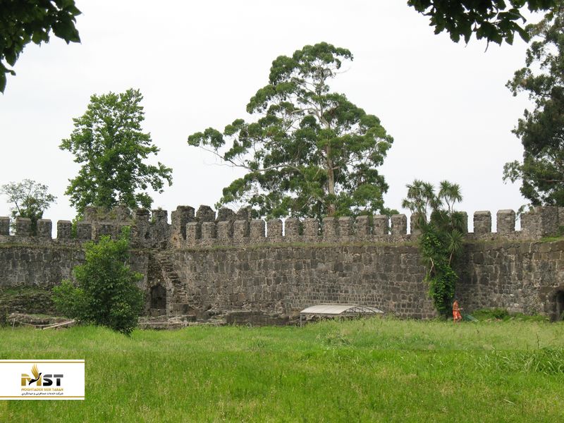 قلعه گونیو و پترا