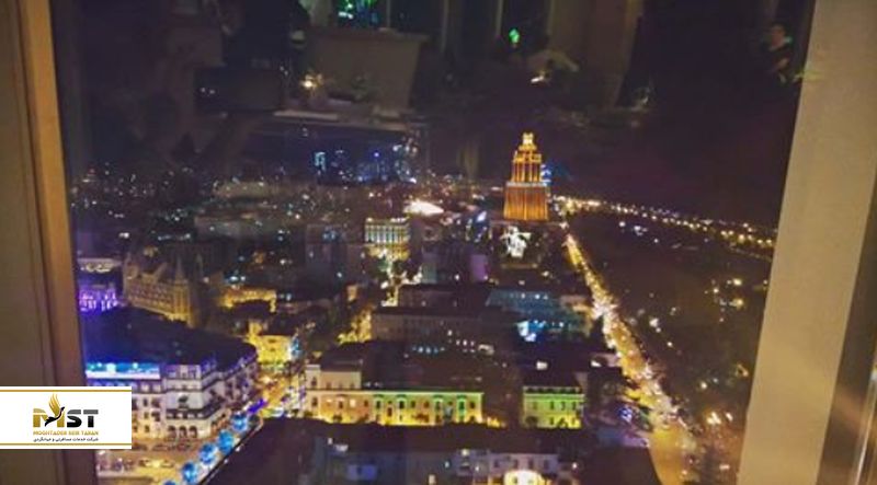 کافه&zwnj;ی شبانه Clouds در باتومی