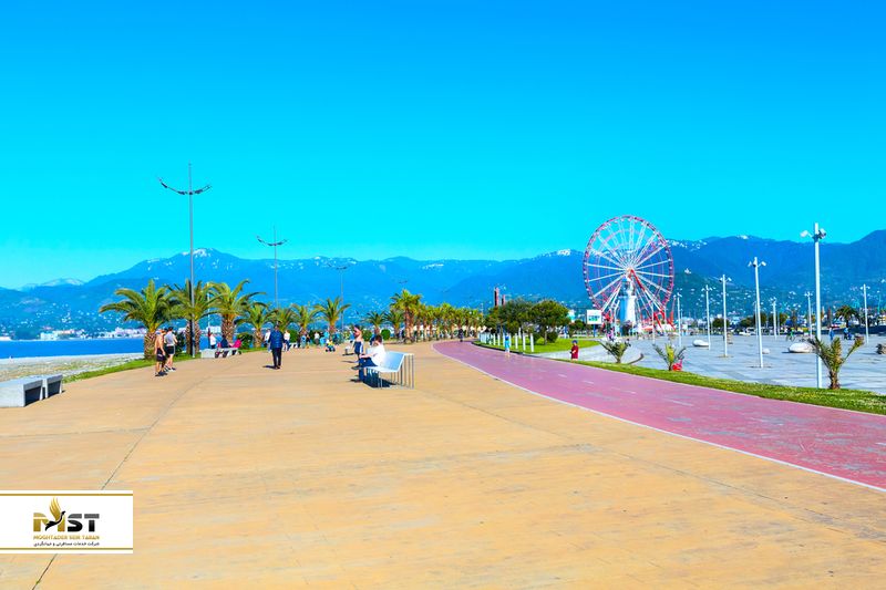 جاده ساحلی در باتومی