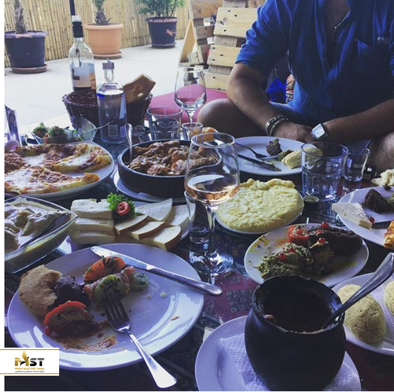 کافه رستوران Amra