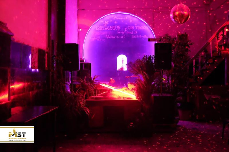 کافهی شبانه Heaven