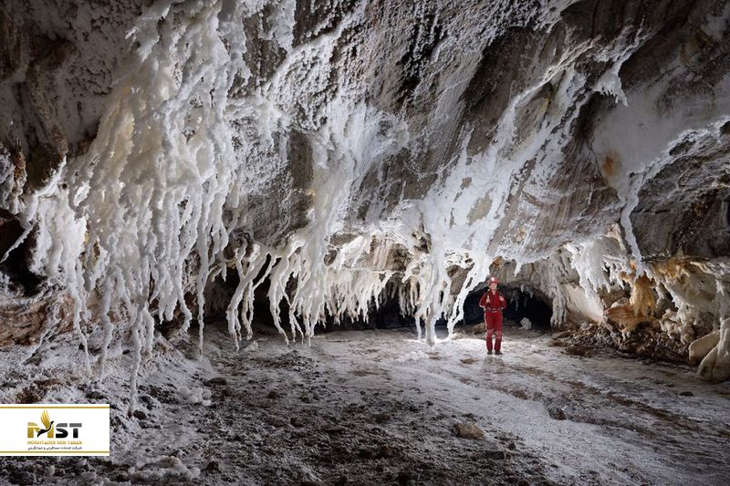 غار نمک نمکدان