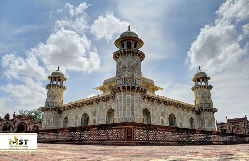 مقبره اعتماد در آگرا