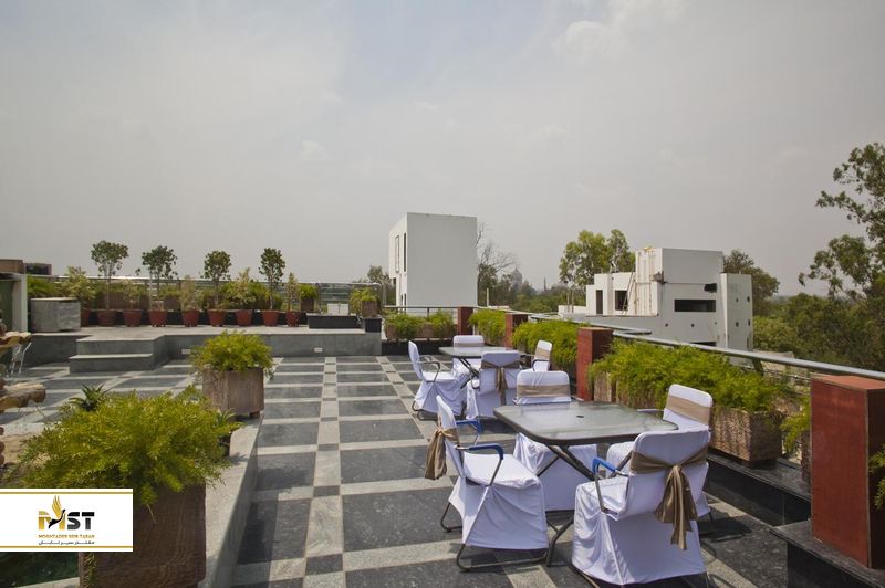 رستوران تاج تراس هتل