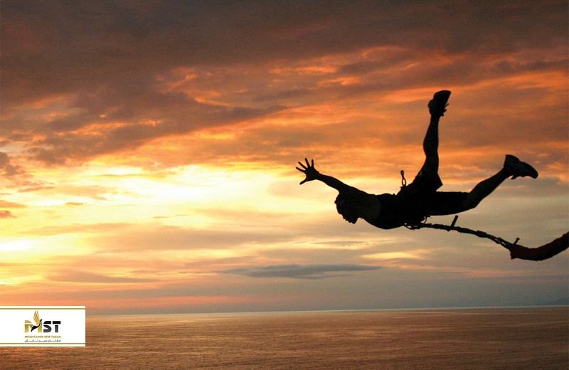 بانجی جامپینگ در رستوران هوایی مشهد