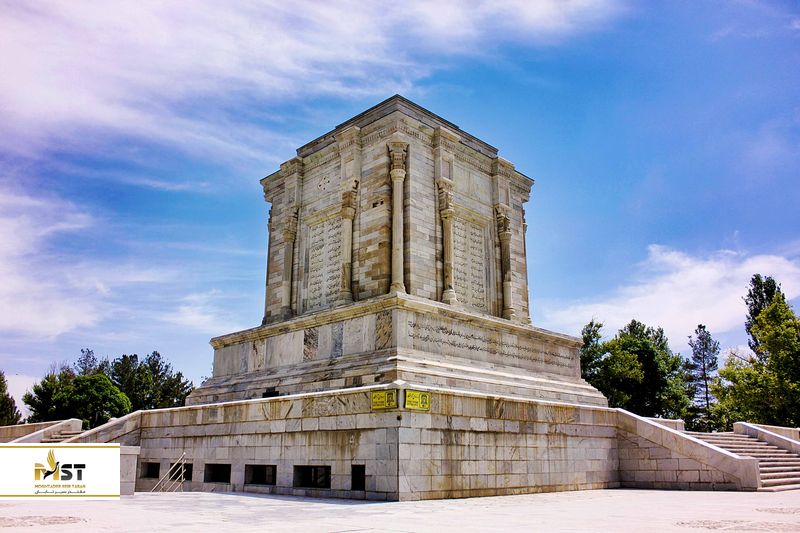  آرامگاه فردوسی