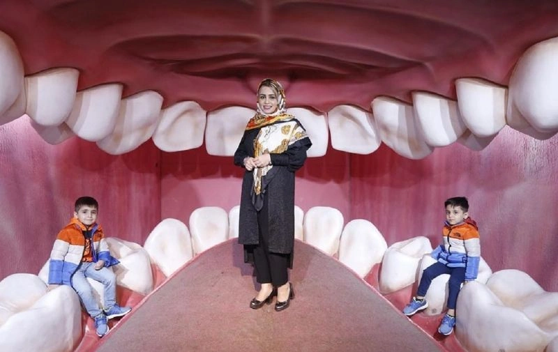 اصلی&zwnj;ترین هدفی که این مجموعه دارد آموزش مطالب علمی به کودکان در کنار سرگرمی و تفریح است. به همین خاطر در هر بخش یکسری فعالیت&zwnj;های تعاملی در نظر گرفته شده که ذهن کودکان و بزرگسالان را درگیر می&zwnj;کند و باعث آموزش عملی می&zwnj;شود. 