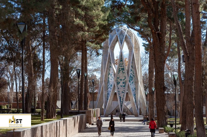 مقبره عمر خیام در نیشابور