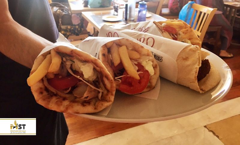 رستوران خیابانی پیتاس