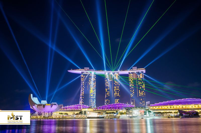 marina-bay-sands-light