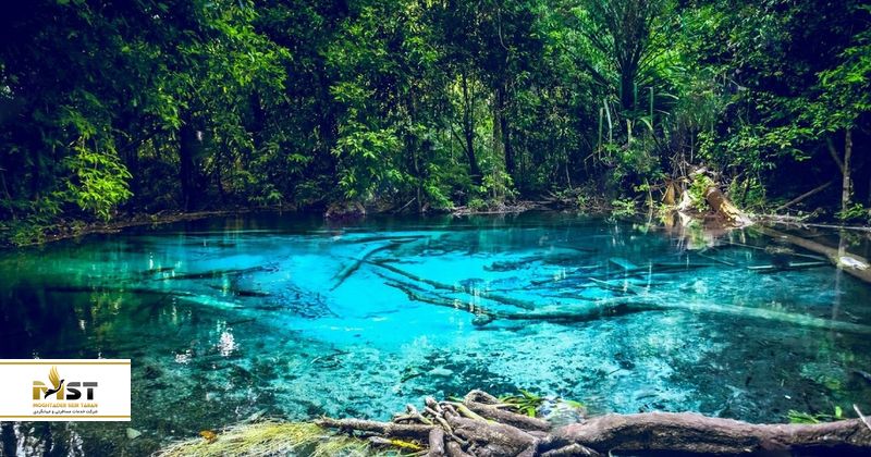 استخر زمردین