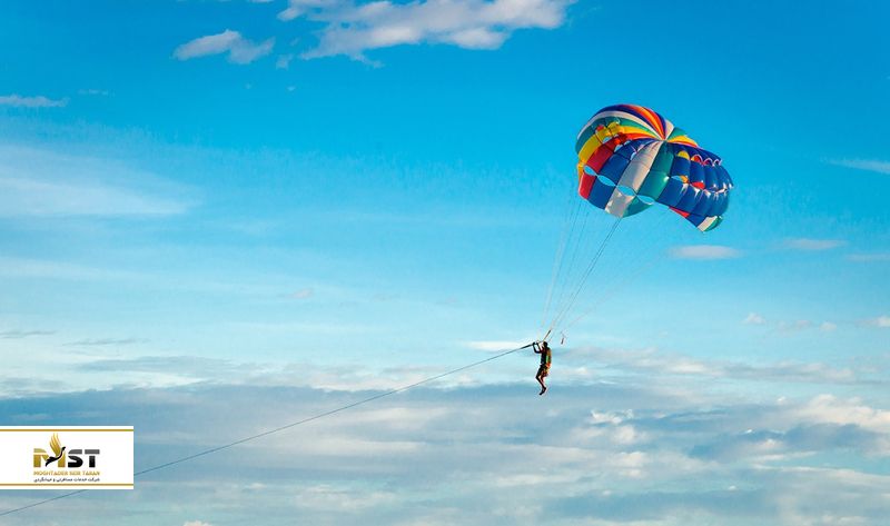 پاراسیلینگ