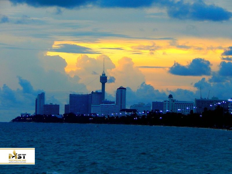 the-meridian-revolving